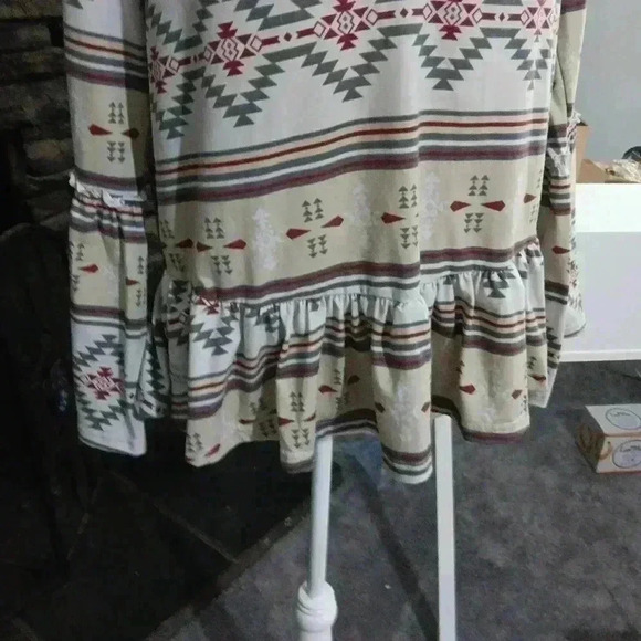 Chic Aztec Simply Southern Top - Picture 5 of 5